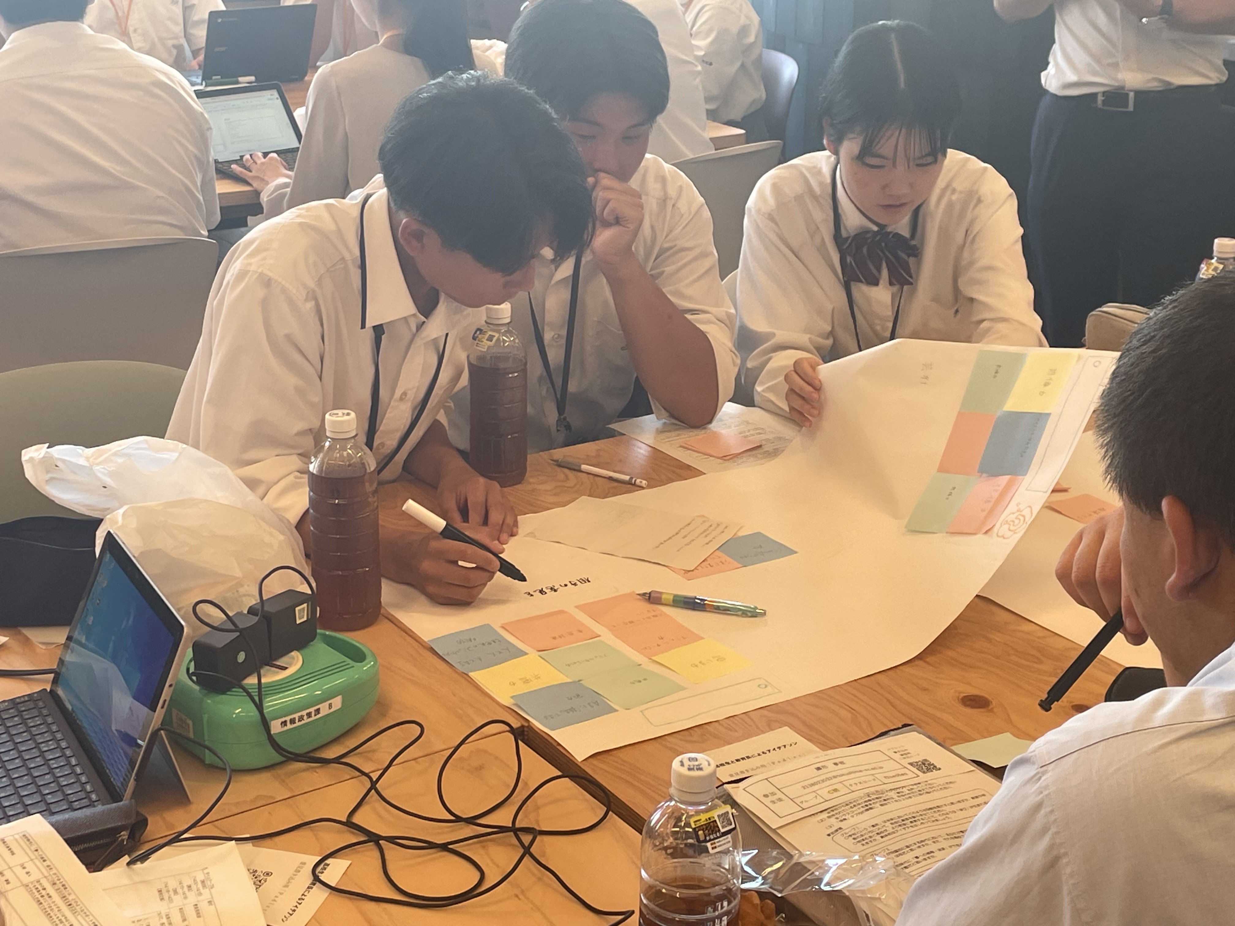 9067B815-26EF-4756-AFD9-3D07F6CE0E22_0